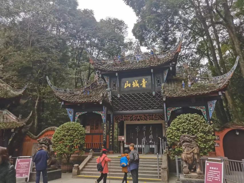 1-Day Mount Qingcheng and Dujiangyan Irrigation System Tour - Should You Book This 1-Day Qingcheng and Dujiangyan Tour?