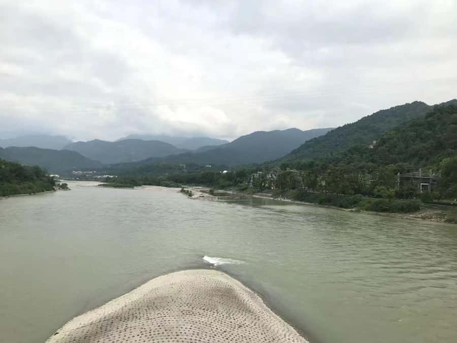 1-Day Mount Qingcheng and Dujiangyan Irrigation System Tour - How Long You’ll Walk, When Lines Happen, and What to Pack
