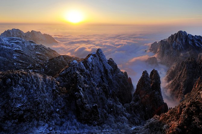 1-Day Mt. Huangshan Tour with Optional Hongcun & Xidi Village - Yungu cable car: the easiest choice if you want the best views, not exhaustion