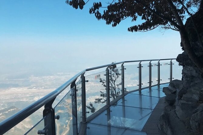1-Day Private Tour to Tianmen Mountain & Glass Walk & Night Light - Glass Plank Walk preparation: where your confidence can level up