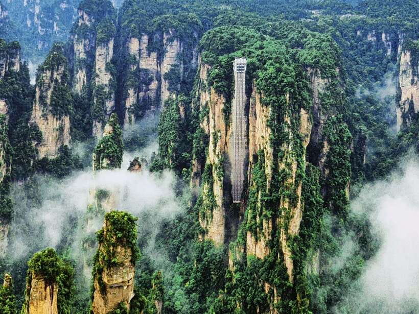 1-Day Private Tour to Zhangjiajie Highlights - Price and Timing: Is $210 Per Person Actually Fair?