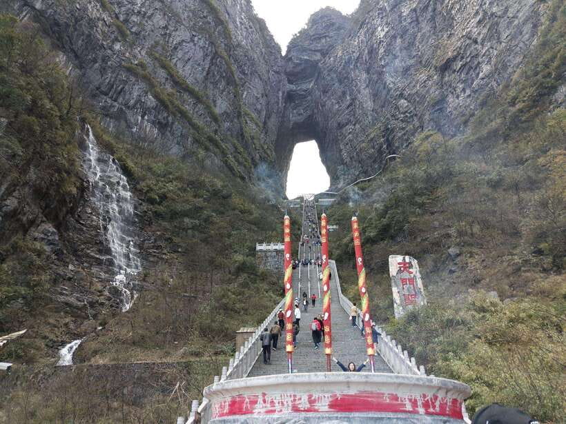 1-Day Private Tour to Zhangjiajie Highlights - Tianzi Mountain Cable Car Views: The Best Shortcut to High Panoramas