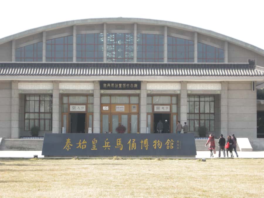 1-Day Terracotta Warriors Tour from Beijing/Chengdu/Shanghai - The lunch stop near the museum and how to handle food timing