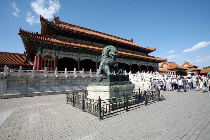 10-Day China Tour to Beijing, Xian, Chengdu and Shanghai - Flying into Shanghai: The Bund and the Huangpu River Cruise