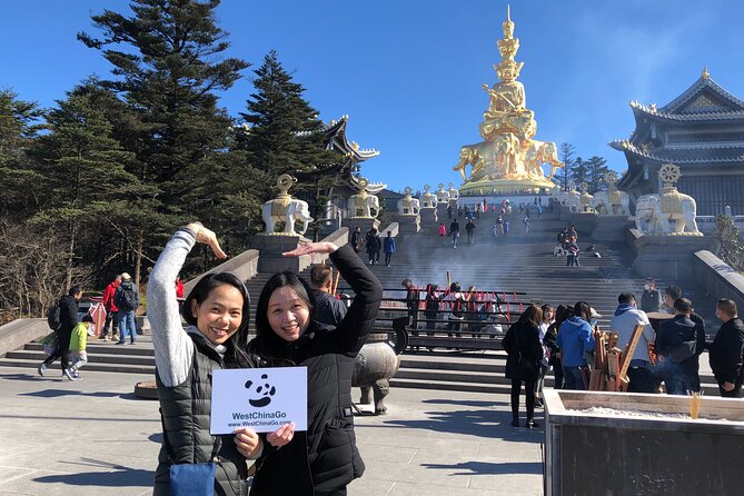 2-Day All Inclusive Leshan Giant Buddha and Emei Mountain Tour - Comfort and timing tips that make the mountain days easier