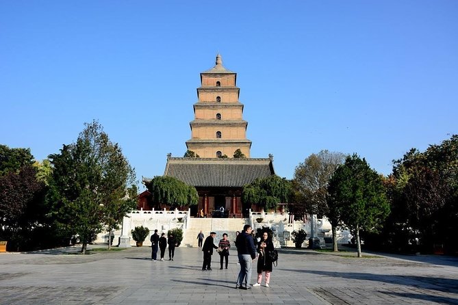 2-Day Classic Xi'an Tour Combo Package: Terracotta Warriors and Downtown Sightseeing - Xi’an Museum: 130,000 Cultural Relics and a Multi-Part Visit