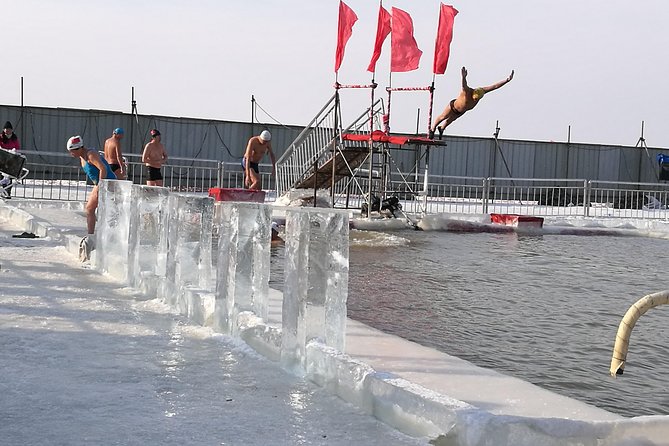 2-Day Harbin City Private Tour with Ice and Snow Festival with Lunch - Day 2 Ice Lantern Show at Zhaolin Park, Then Back to Your Hotel