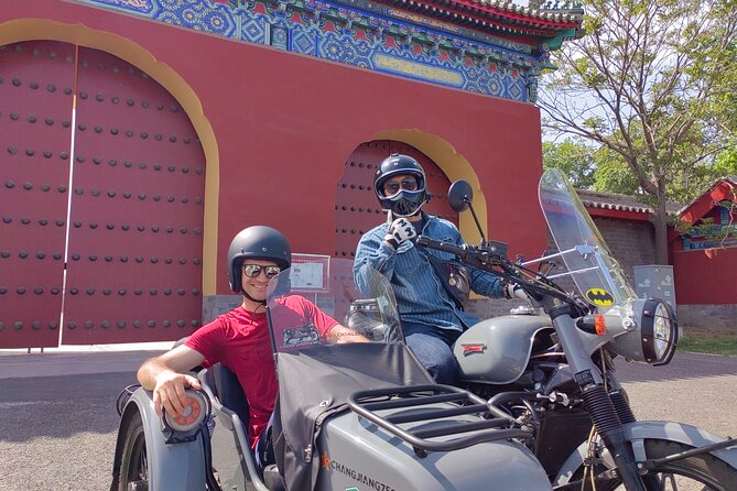 2-Hour “Ancient & Modern” Beijing Sidecar Tour (Day /Night) - Shichahai Scenic Resort and Houhai Lakes: Views Plus a Drink Break