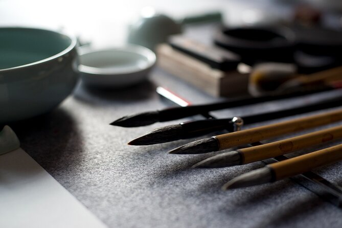 2-Hour Chinese Calligraphy with an Artist in Shanghai, China - Calligraphy 101: why the history lesson actually helps