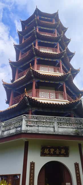200-year-old Hakka Residence Tour +Ancient Buddhist temple - Shenzhen’s calm side: why this 2.5-hour route feels meaningful