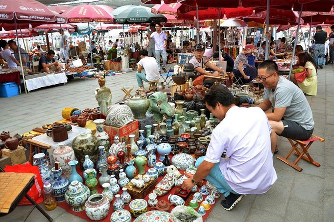 3-Day Private Beijing Tour with Forbidden City, Great Wall, Hutong and Lunch - Day 1: Tiananmen Square to Forbidden City, with views and Hutong time