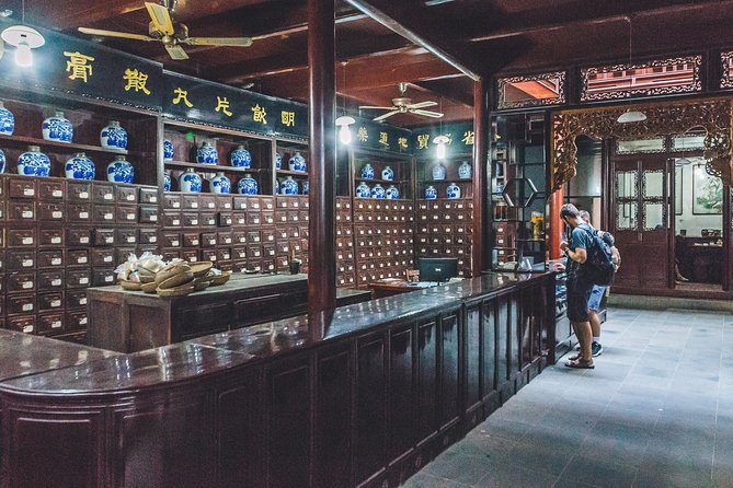 3-Hour Herbal Wholesale TCM Market and a Local Wet Market Tour - Key highlights at a glance
