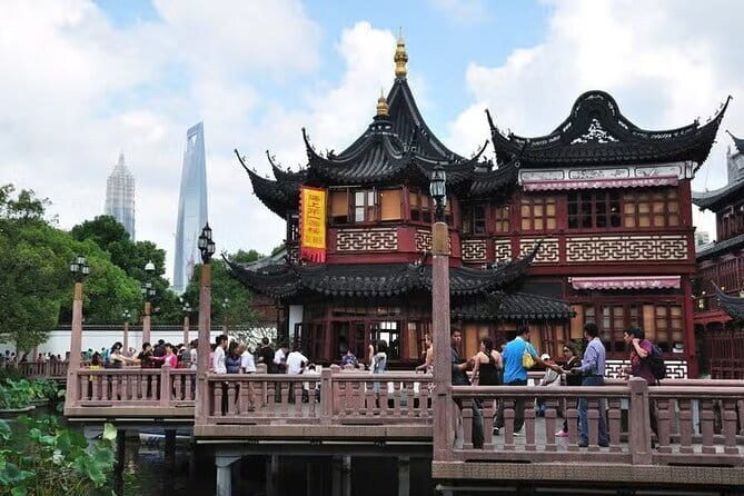 3-Hour Private Customized Shanghai Night Tour - Xintiandi after dark: bars, cafes, and a fun final landing zone