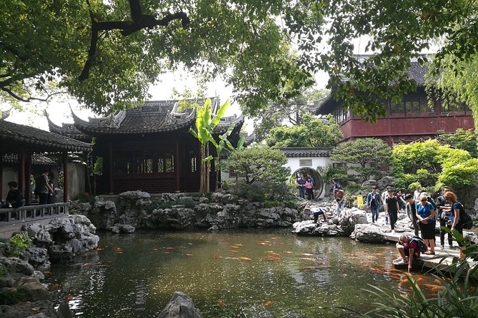 3-Hour Shanghai Yu Garden &Old Town Private Tour with Tea Tasting - Why Yuyuan Garden plus Old Town works so well together