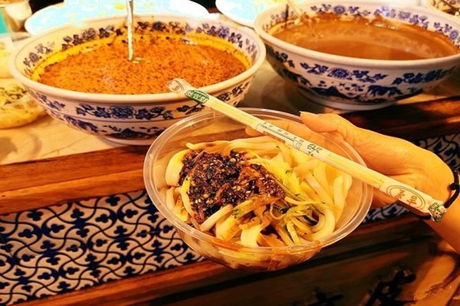 3-Hour Xi'an Muslim Street Food Walking Tour - Pickup, meeting point, and why the timing matters