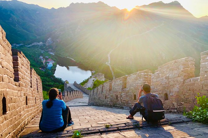 4-5 hours Wild Great Wall Layover Tour with Flexible Visit Time - Private airport transfer and the real layover timing math