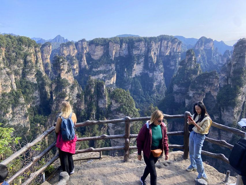 4-Day Highlights of Zhangjiajie With Sunrise Experience - The Human Factor, English Guide and Weather Flexibility