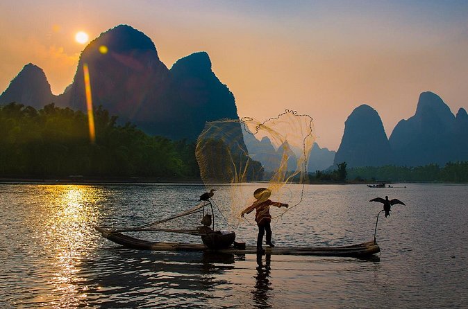 4 Days Guilin Essence and Yangshuo Countryside Tour - Longji Rice Terraces and Zhuang villages: the photo moments that take patience