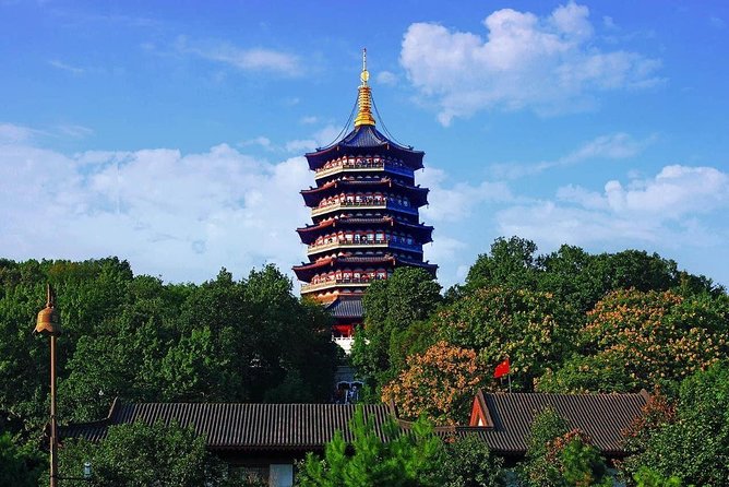 4-Hour Hangzhou City Private Customized Tour with Options - Feilai Peak (Fei Lai Feng): stone grottoes and the 1,000-year factor