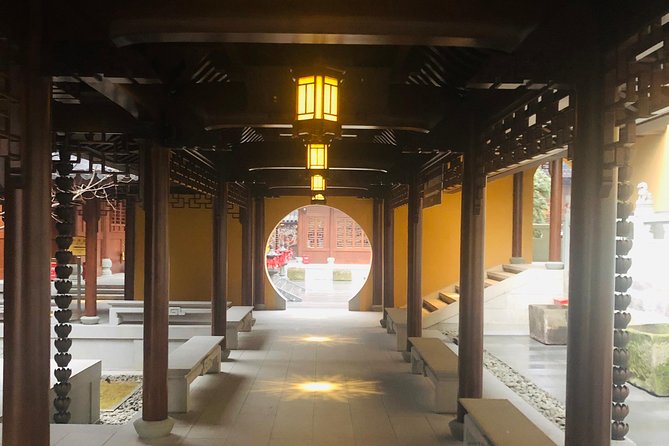 4-Hour Private Customized Shanghai City Tour - What kind of guide makes this tour worth it