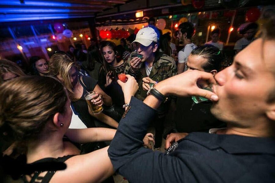 4-Hour Shanghai Pub Crawl (bars & nightclub hopping) - The guide makes or breaks the night, and this one is popular