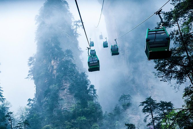 5-Day Private Zhangjiajie Panoramic Sightseeing Tour - Day 1: Arrival Pickup and Settling Into Wulingyuan