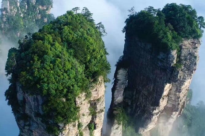 5-Day Private Zhangjiajie Ultimate Experience Tour - Day 4 Huangshi Village and Golden Whip Brook: the valley angle shift