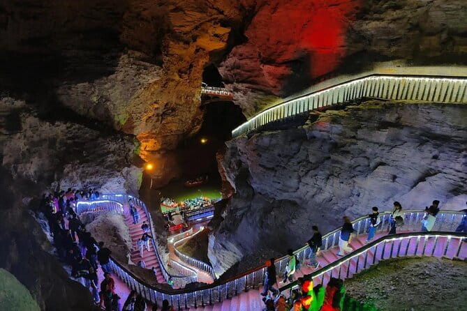 5-Day Private Zhangjiajie Ultimate Experience Tour - Day 5 Tianmen Mountain: Heaven’s Gate style views plus sand painting