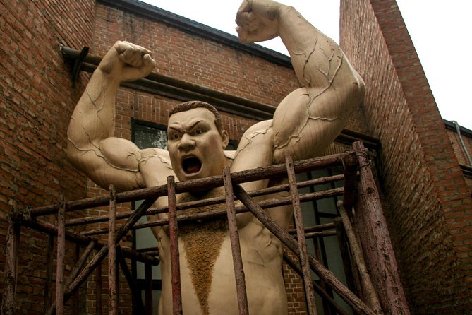 6-Hour Private Beijing Tour: Flower and Fish Market, Panjiayuan Antique Market and 798 Art Zone - Stop 2: Panjiayuan Antique Market, Where Shopping Turns Into History Lessons