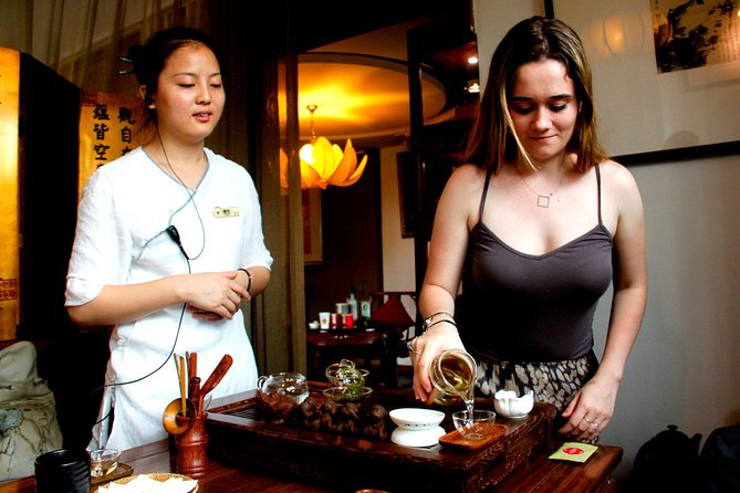 6-Hour Private Chengdu City Walking Tour with Tea Tasting - People’s Park tea ceremony: the 1-hour highlight that teaches etiquette
