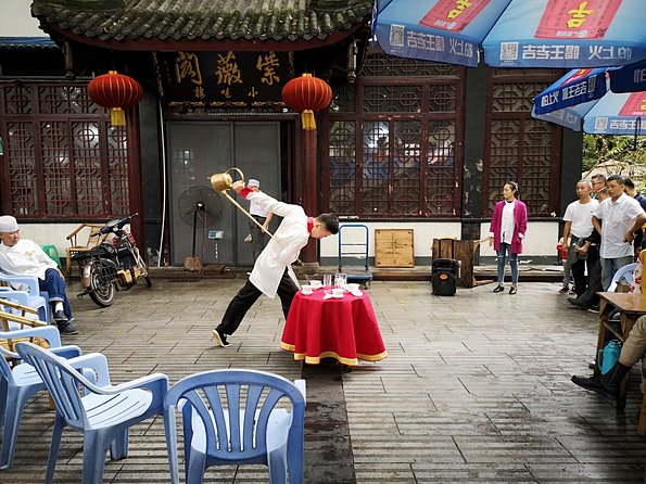 6-Hour Private Chengdu City Walking Tour with Tea Tasting - Qingyang Palace: Taoism at street level, not in a textbook