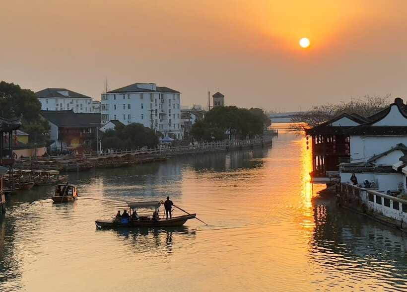 All-inclusive Half-day Private Tour To Zhujiajiao Water Town - What You Learn: History, Customs, and How Zhujiajiao Fits Together