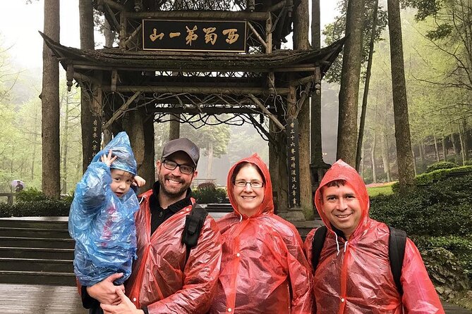 All-Inclusive Private Day Tour of Mount Qingcheng and Dujiangyan - Cable Car Timing and Moon City Lake, the Start of the Higher Sights