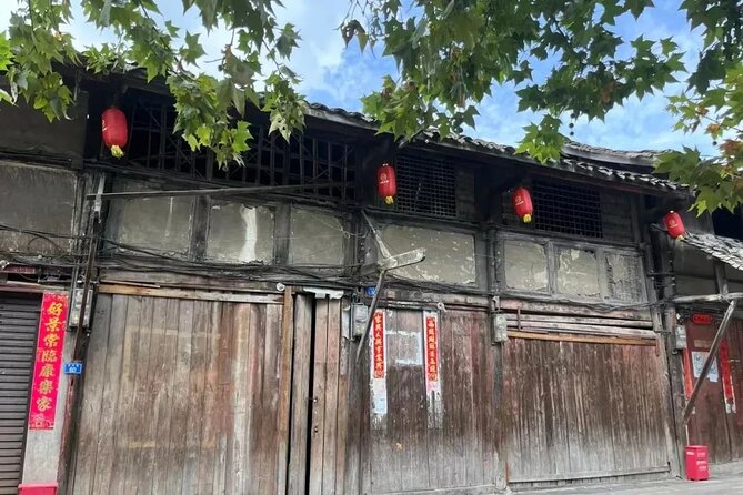 All-Inclusive Private Panda & Hidden Ancient Town Tour - Private Pickup and Timing: How the Morning Flows