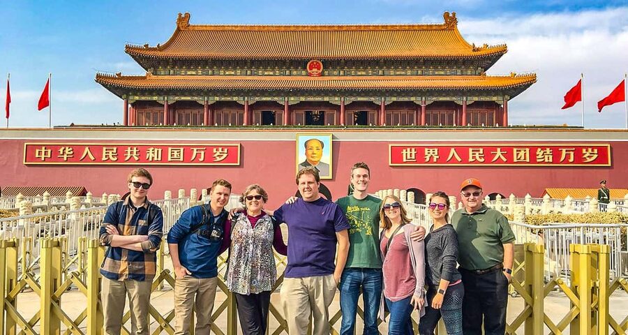 All-Inclusive Tour: Tiananmen Sq, Forbidden City, Great Wall - Value for about $19, and why it can cost less than you think
