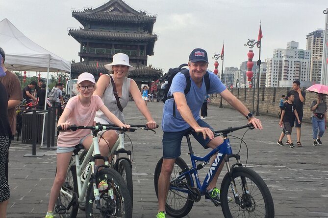 All inclusive Two-Day Xi'an private Heritage Tour - Day 1: Qin Terracotta Warriors, Xian City Wall, and cave dwellings