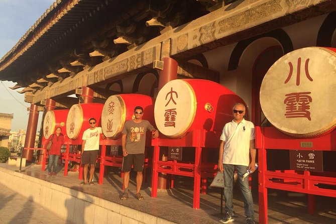 All inclusive Xi'an Most Popular Private Day Tour - Muslim Quarter: A Focused Stroll for Snacks and Folk Art