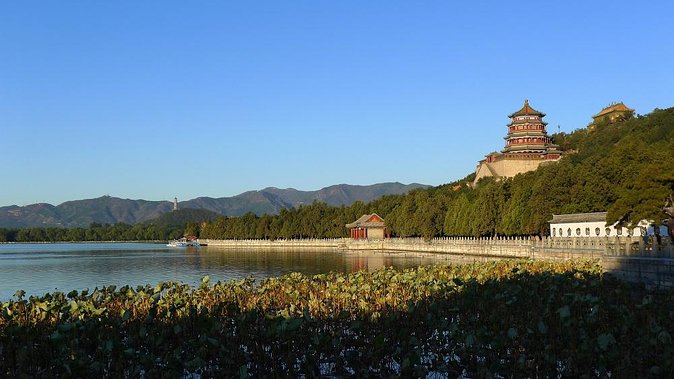 Beijing 2-Day Highlights Tour: 6 Must-See Spots+Local Delicacies - Guide Quality and Ticket Handling, The Difference Between Smooth and Frustrating