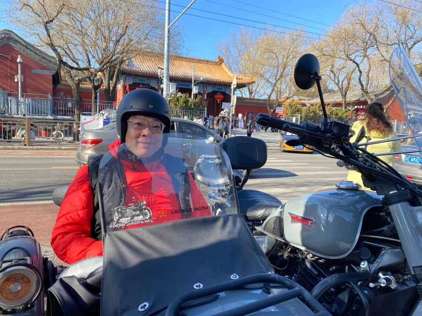 Beijing: 4 hours Discover City by Sidecar - Miaoying Temple and Niujie Street: where the route slows down
