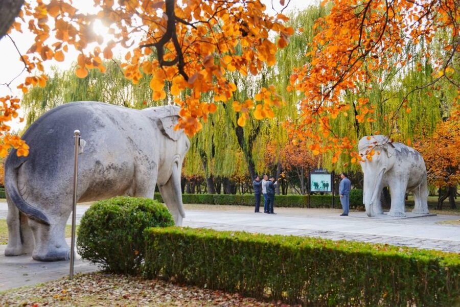 Beijing: Badaling Great Wall & Ming Tombs VIP Skip-the-Line - VIP Badaling Great Wall access, priority cable car and real time savings