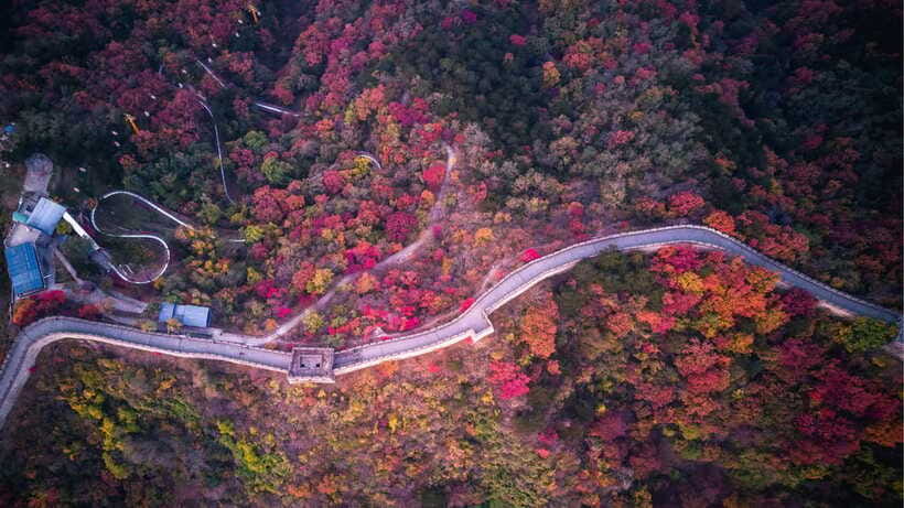 Beijing：Badaling Great Wall Tickets & Guided Tours - Why Badaling at night feels like a different Great Wall