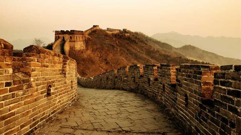 Beijing：Badaling Great Wall Tickets & Guided Tours - Night bus tour: transport and a guide for the evening show
