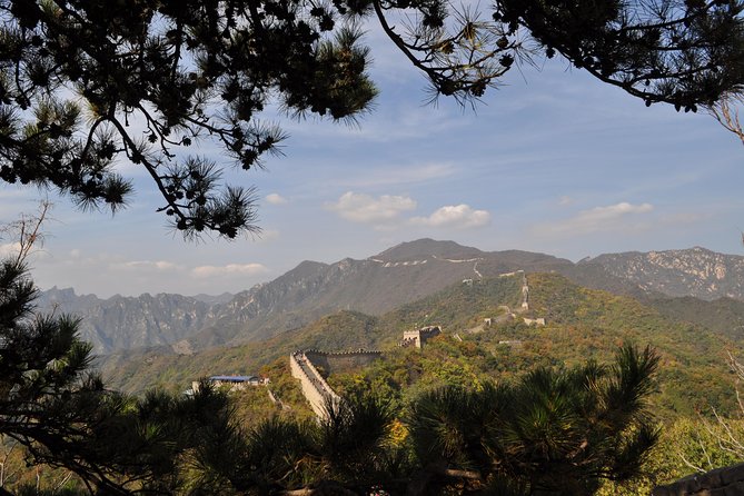 Beijing Budget EXPRESS TAXI To Great Wall of China at MuTianYu - Cable car up, slide down: picking your fun level