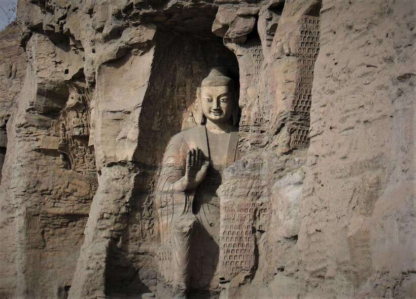 Beijing:Bullet Train Tour to Hanging Temple&Yungang Grottoes - Datong arrival and the guide handoff that keeps you moving