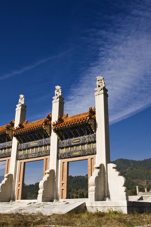Beijing:Eastern Qing Tomb/Huangyaguan Great Wall/Dule Temple - Dule Temple in Tianjin: The Guanyin Pavilion and a Tall Clay Statue