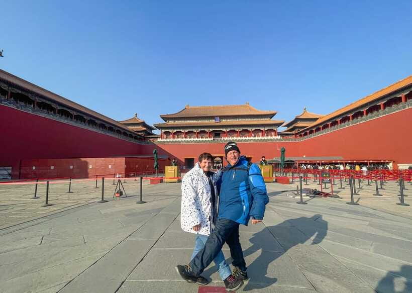 Beijing: Forbidden City, Tian'anmen Square & Great Wall Trip - Entering through the Meridian Gate and walking the Emperor’s Way
