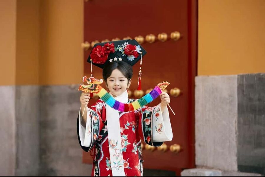 Beijing:Forbidden City Tour w/Traditional Costume Experience - Forbidden City: where costume photos actually make sense