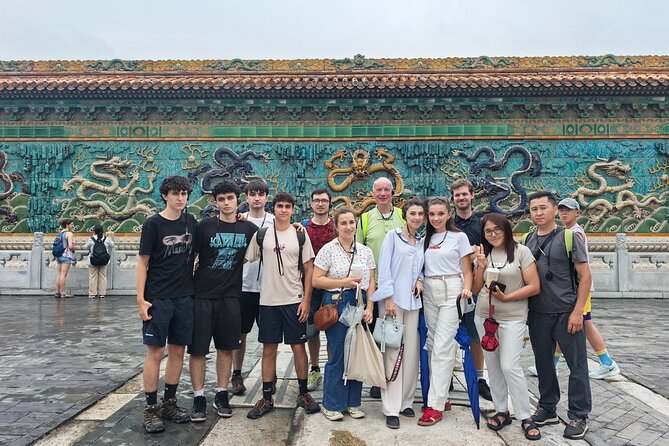 Beijing Forbidden City Tour With Entry Tickets - The small-guide moment at the end, JingShan Park views included