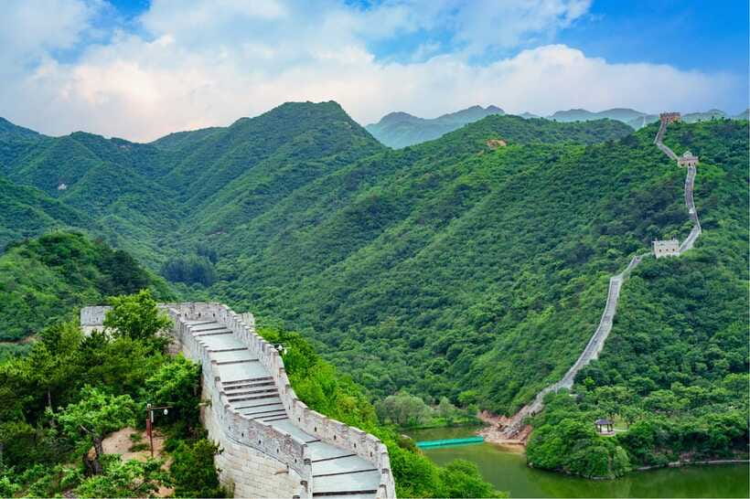 Beijing: Huanghuacheng Lakeside Great Wall Bus/Private Tour - Huanghuacheng Water Great Wall, Why This One Feels Different