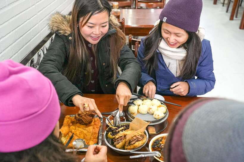 Beijing: Hutong Breakfast Food Tour - Hutong Secrets in Stone Doorways, Signs, and Courtyards